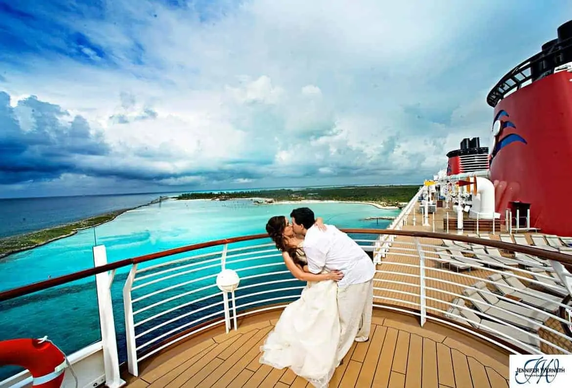 pros and cons of cruise weddings