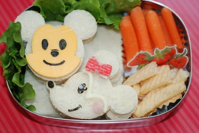 https://a2e8f6m4.rocketcdn.me/wp-content/uploads/2012/11/Mickey-and-Minnie-Mouse-Bento-Box-Lunch.jpg
