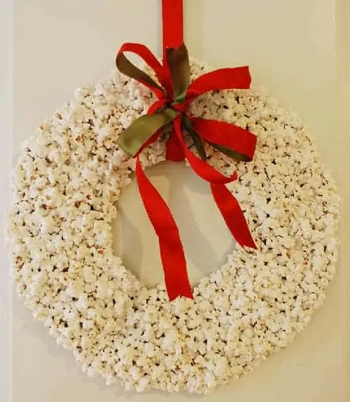 2 Unique Thing To Do With Popcorn For Christmas