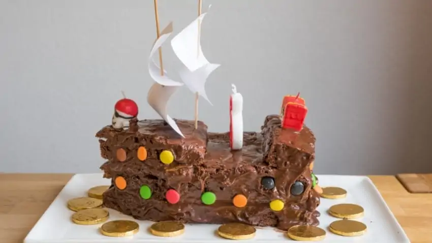 Pirate Birthday Party Ideas easy pirate ship cake