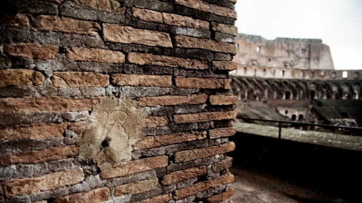 roman colosseum wall