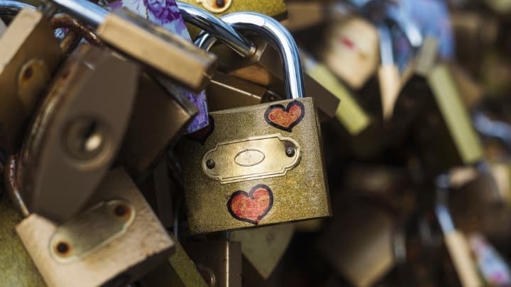 Love padlocks threaten Paris' beloved Pont des Arts
