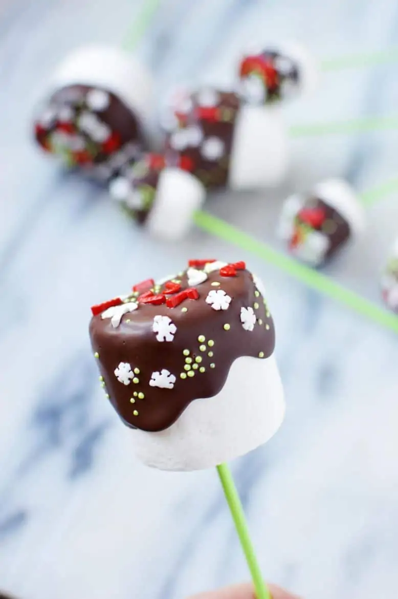 christmas chocolate dipped marshmallows