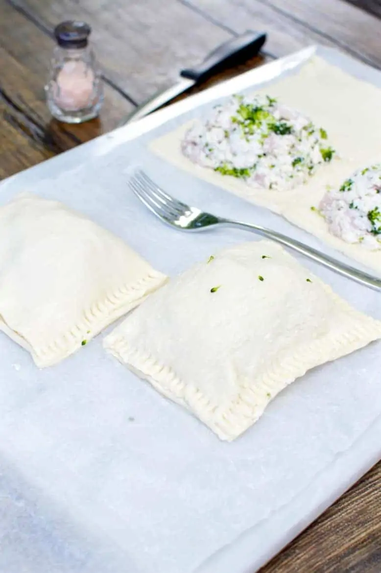 ham and ricotta pastry puff pockets