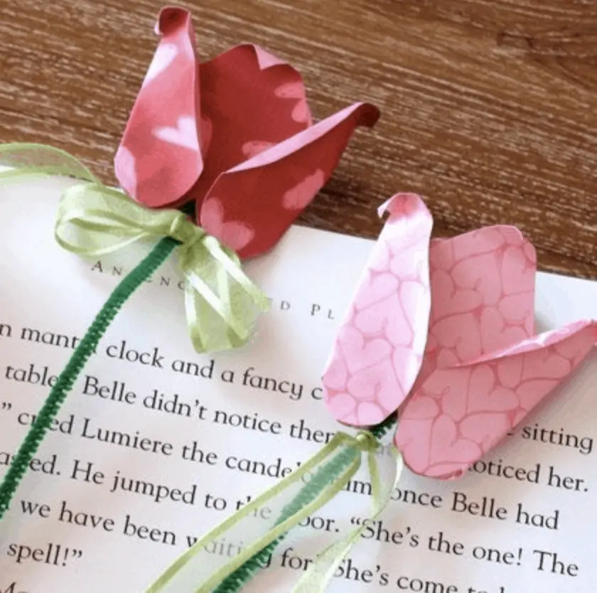 belle valentine bookmark paper craft