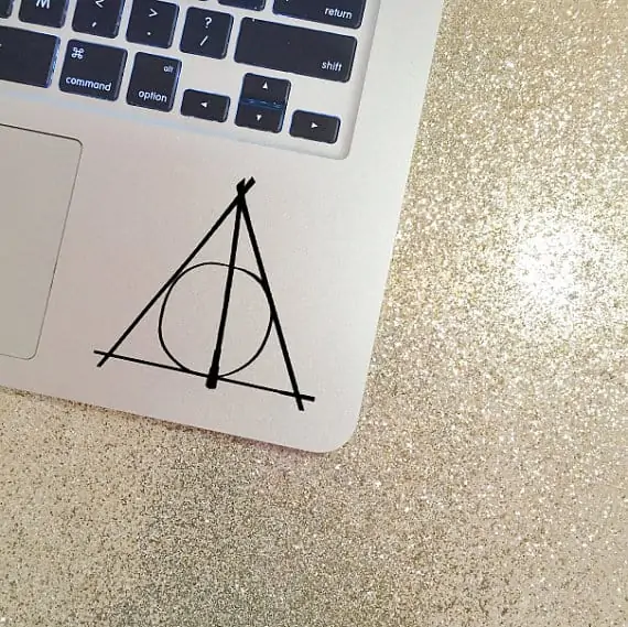 harry-potterl-deathly-hallows