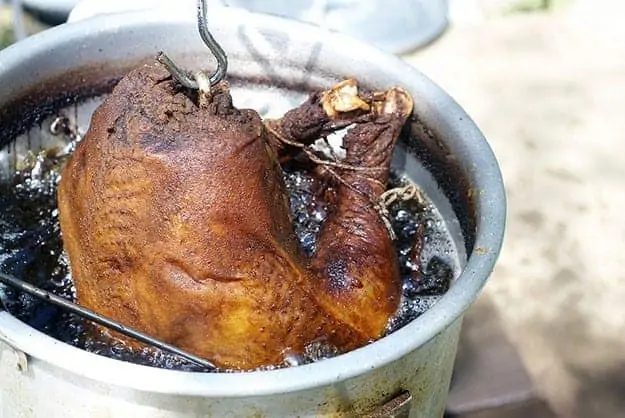 how to deep fry a turkey
