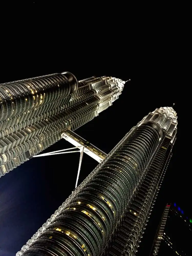 Petronas Towers5