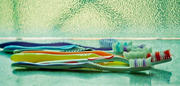 Toothbrush, Used Toothbrush, Tips for buying used, what not to buy used, Tips for Buying Pre-Owned